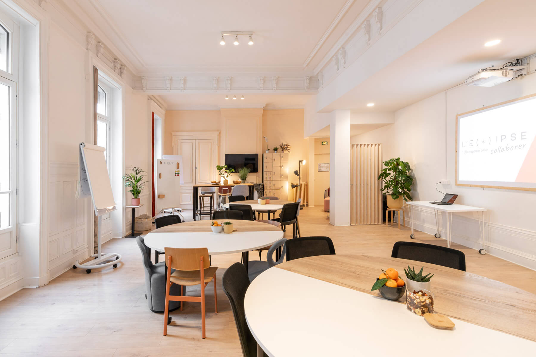 Réservez notre salle de 80 m² pour une réunion créative, un atelier inoubliable à Lyon